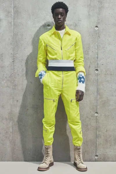 Look 25